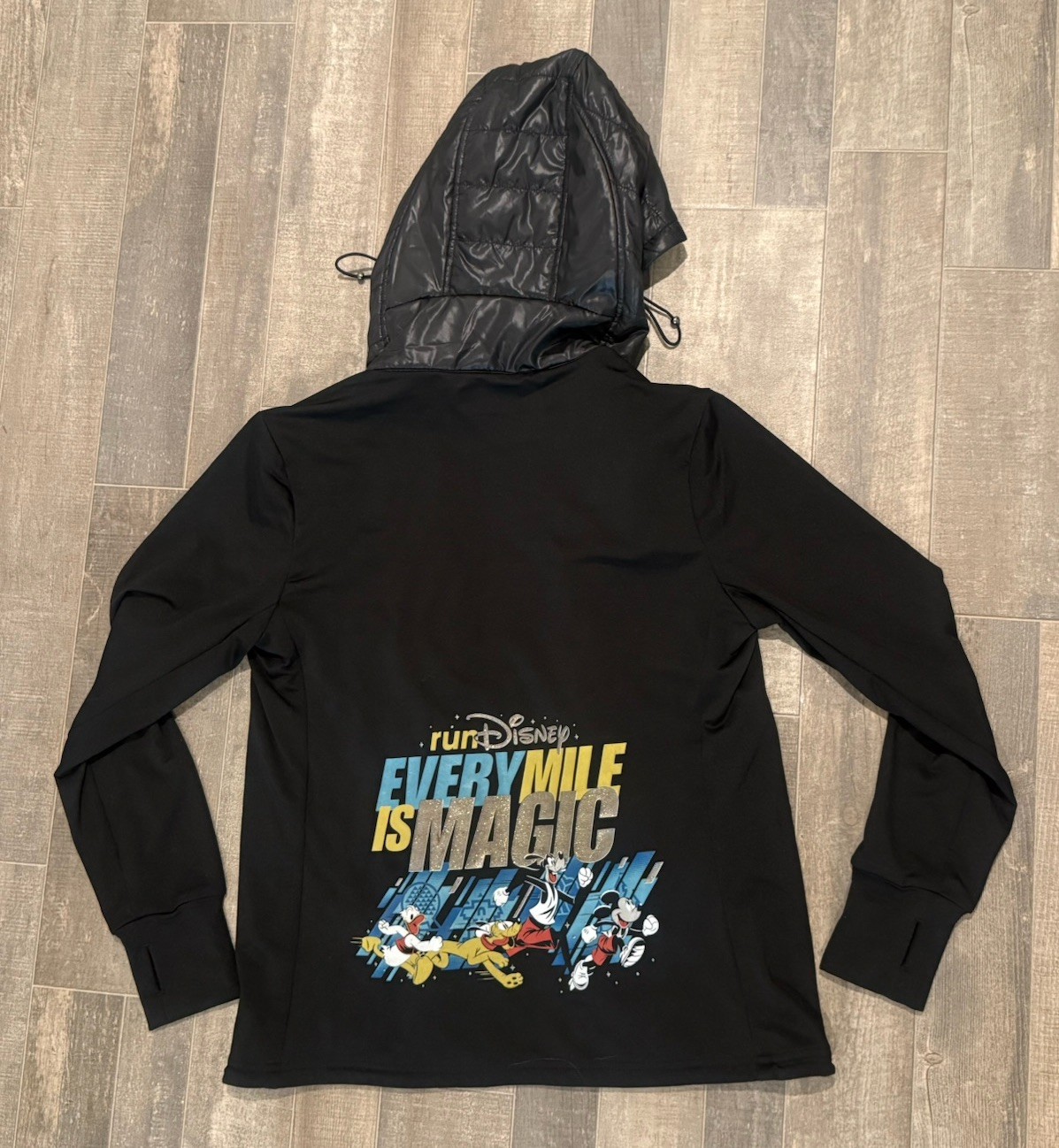 Run Disney Every Mile Is Magic Mickey & Friends Puffy Jacket Black Womens Medium