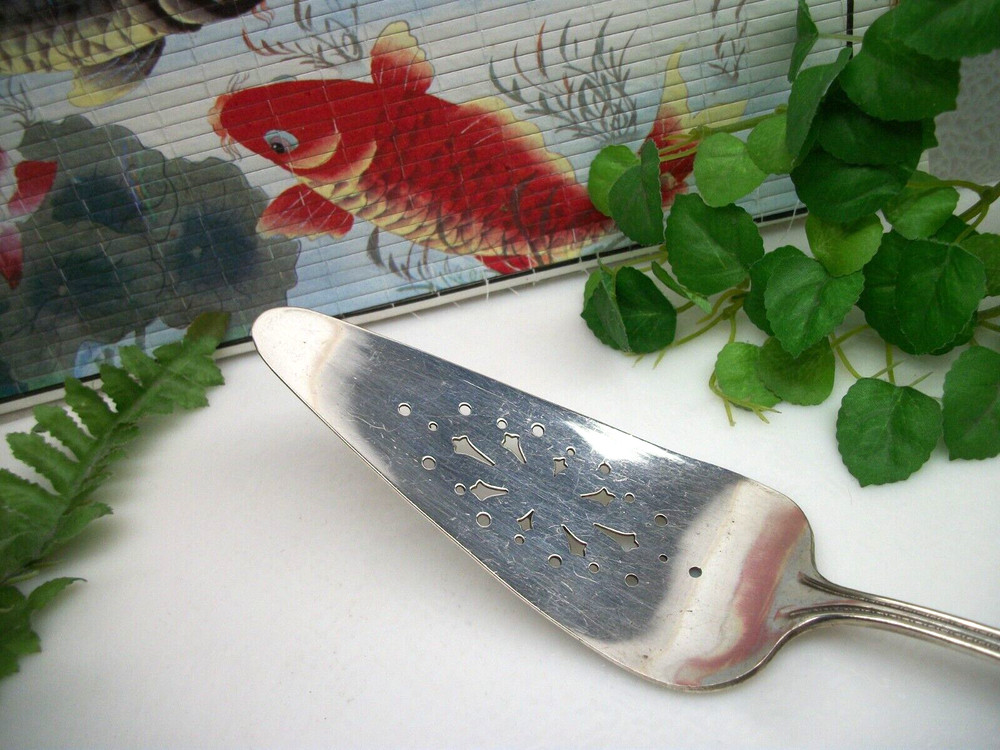 International Rogers Vendome BOUQUET Silverplate Pie Cake Dessert Server 1924