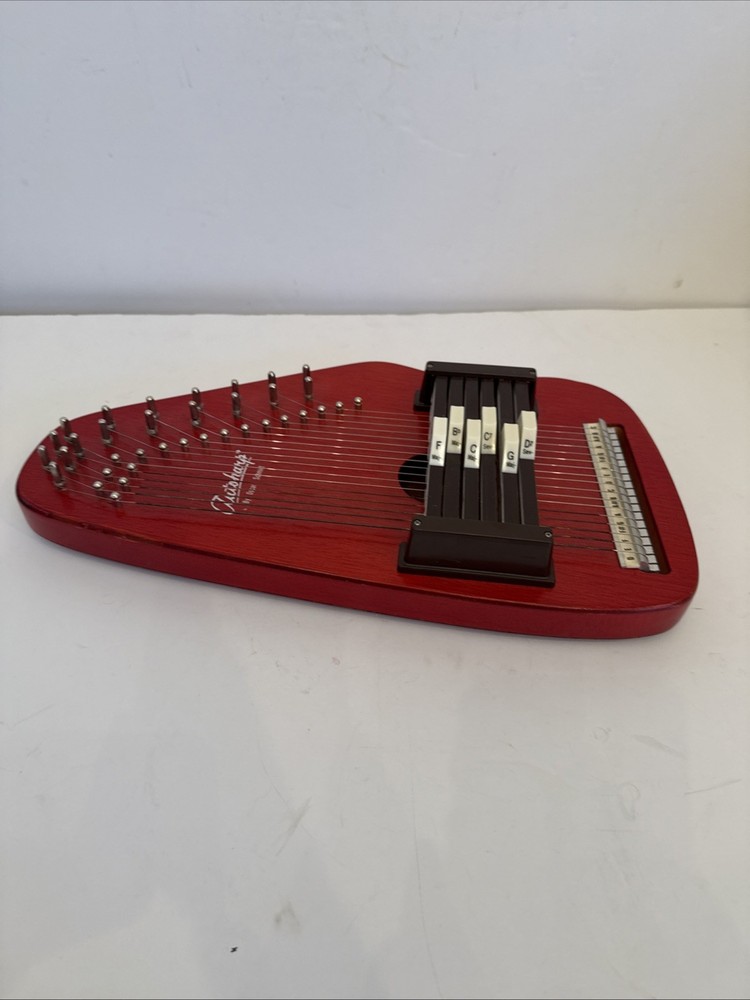 Oscar Schmidt Easy Chord Auto Harp Model OS-6 Needs A String