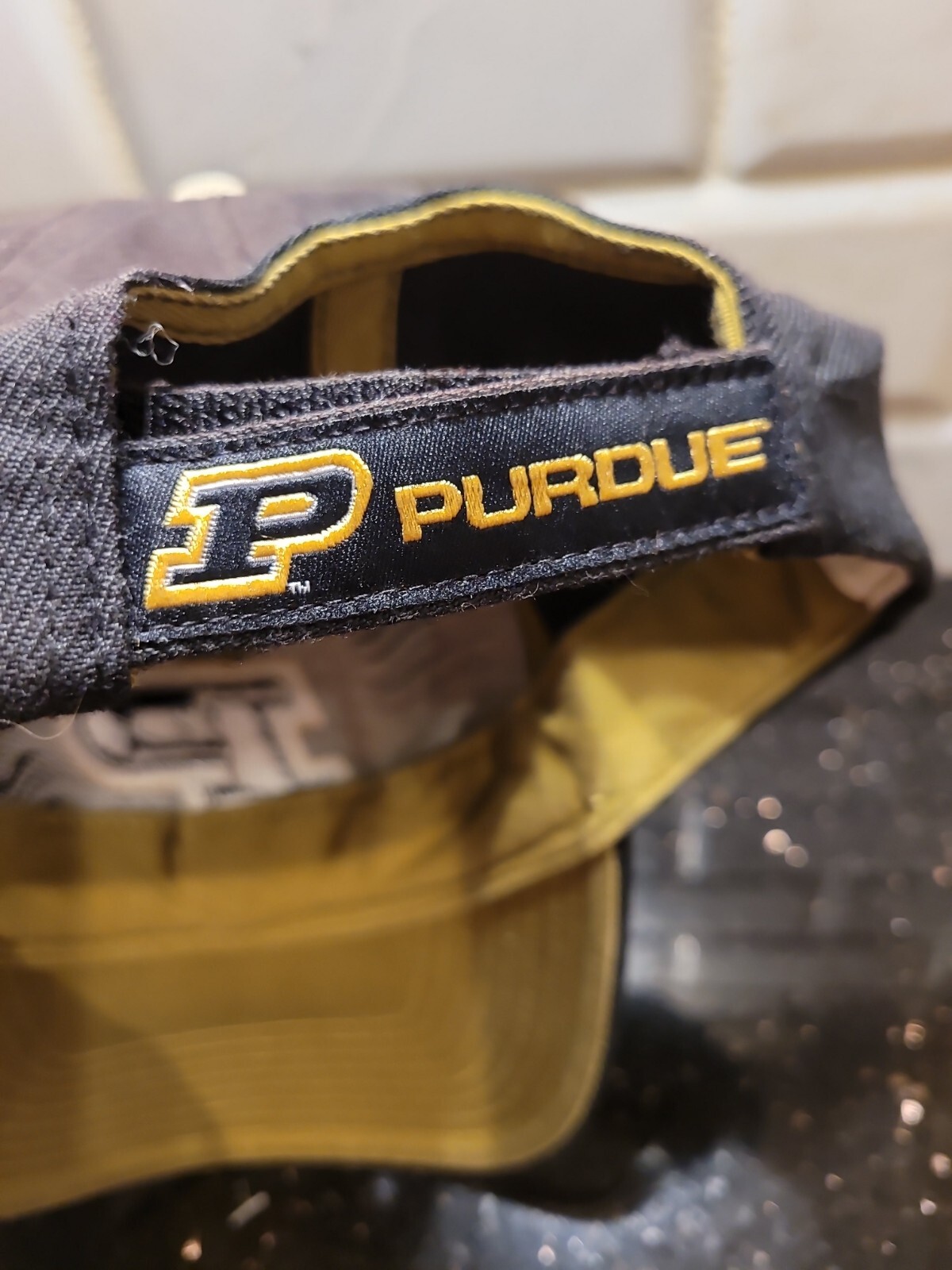 Purdue Boilermakers Baseball Cap Hat Lid Hook & Loop Black Vintage Twins Ent