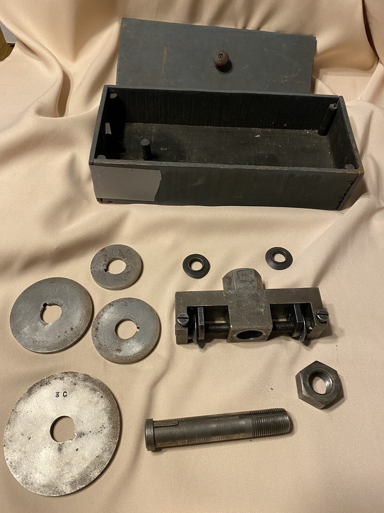 Vintage Greenlee Knockout Adjustable Cutter # 740