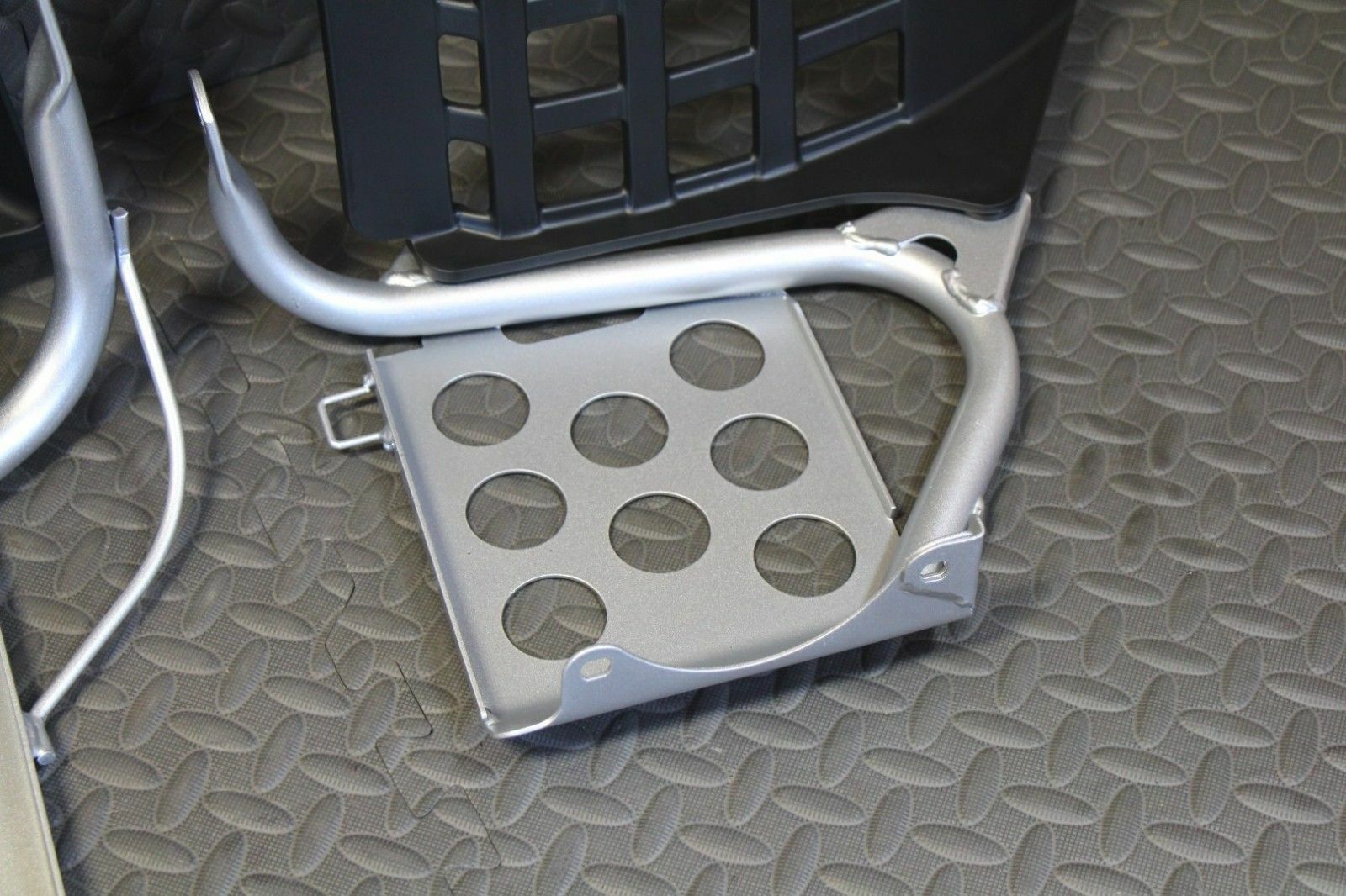NEW Silver Heel Guards footrest Yamaha Banshee left + right nerf bars plastic