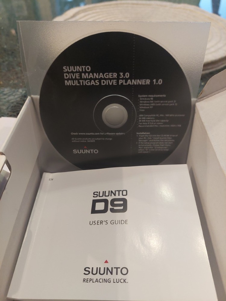 Suunto D9 Titanium Dive Computer & Transmitter