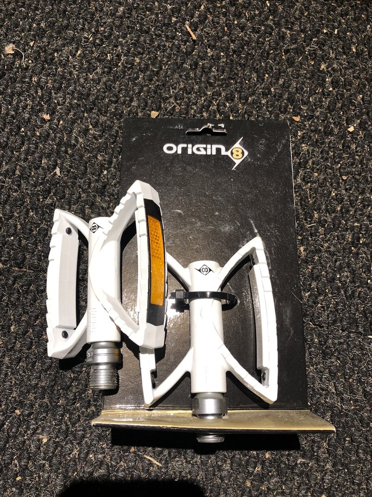 Origin8 Carbo-track Pedal Set White Carbon