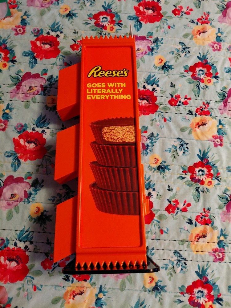 Reese's Cup Triple Tower Holder/Display!