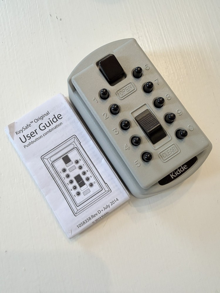 KIDDE 1414 Lock Box,Surface Mount,2 Keys 2XLC4 AccessPoint Key Safe