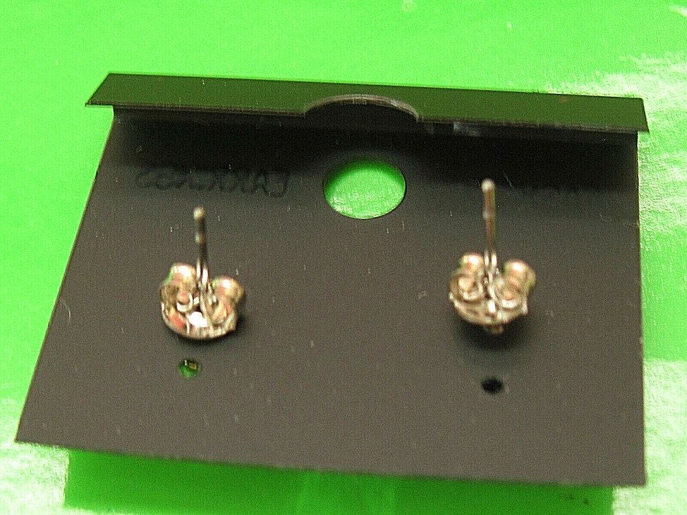 HEMI - earrings , ear rings GIFT BOXED silver tone Int.