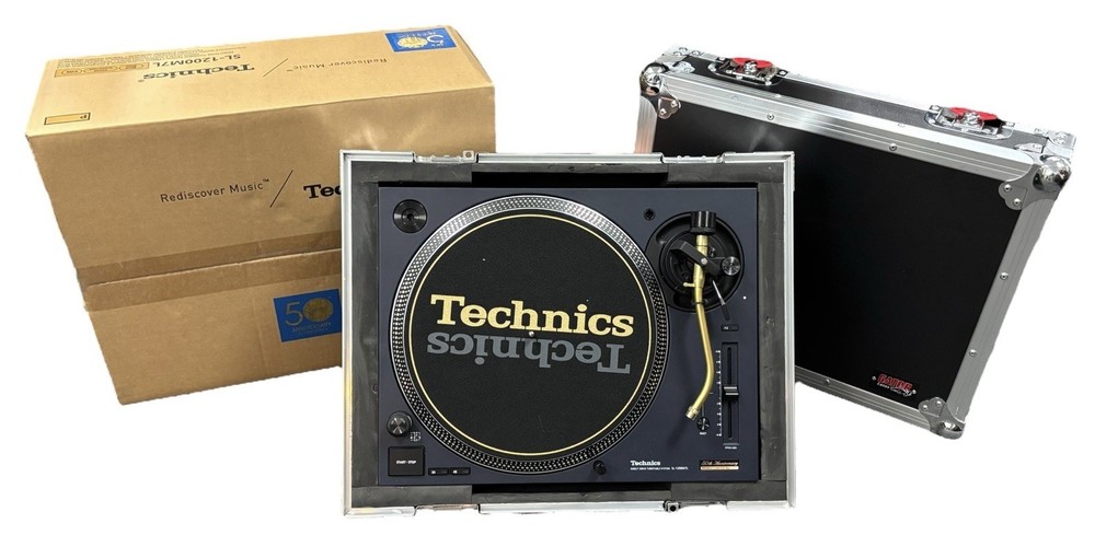 Technics SL-1200M7L  Blue 50th Anniversary Edition US Model