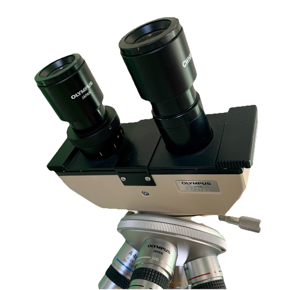 Olympus CHB-001 Model Microscope 4 Objectives w Manual Case Accessories EUC