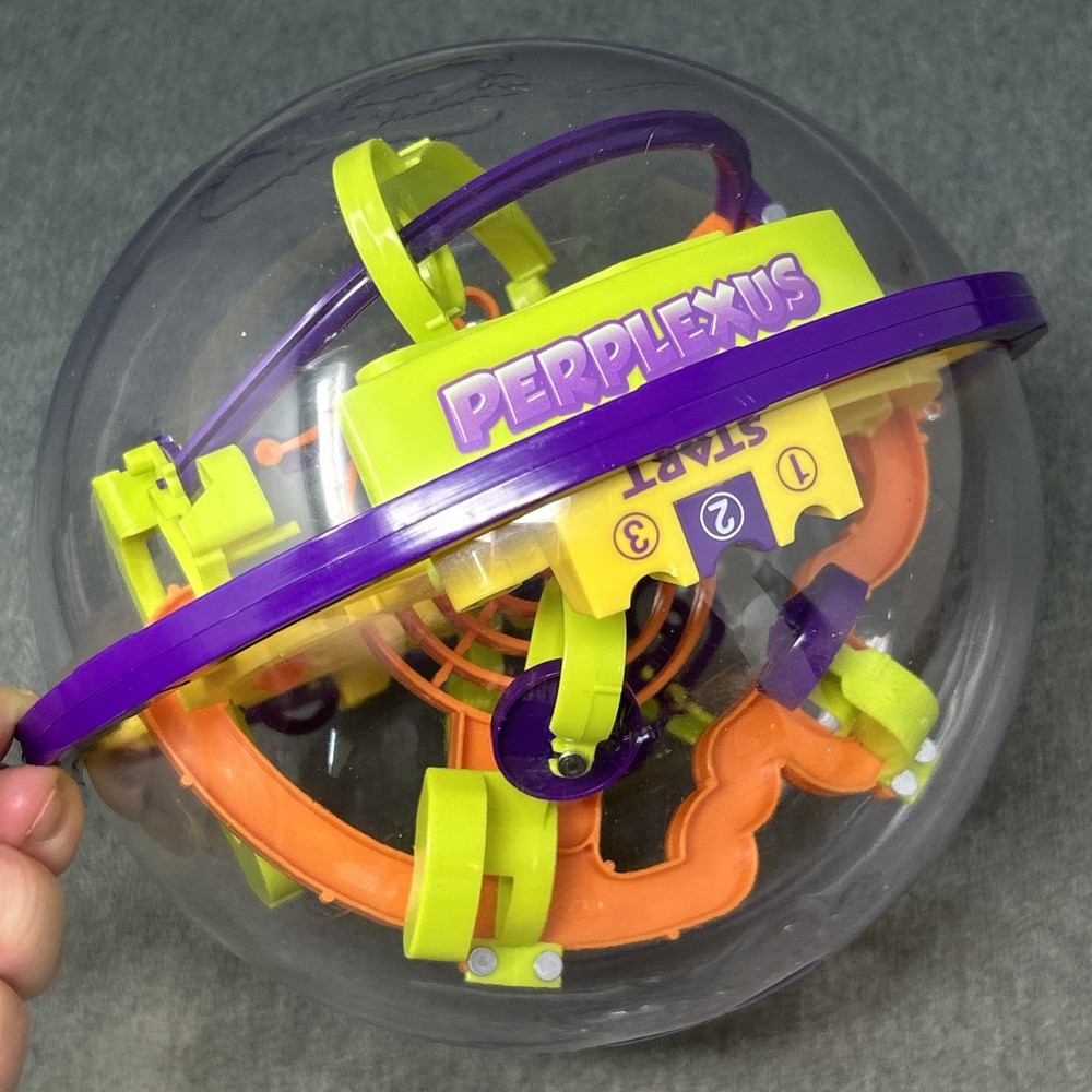 Perplexus Original 3D Maze Ball Puzzle Spin Master Brain Teaser Retro Challenge