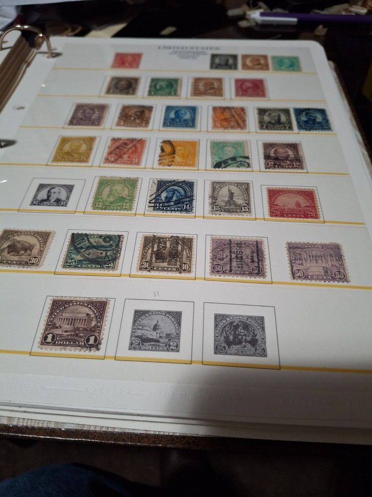 Hagner Hingeless Album for US Stamps to Scott 992