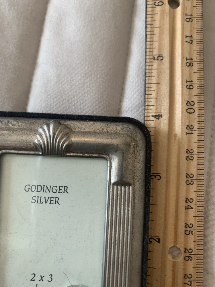 Vintage Godinger Silver Plated 2” x 3” Self Standing Photograph Frame