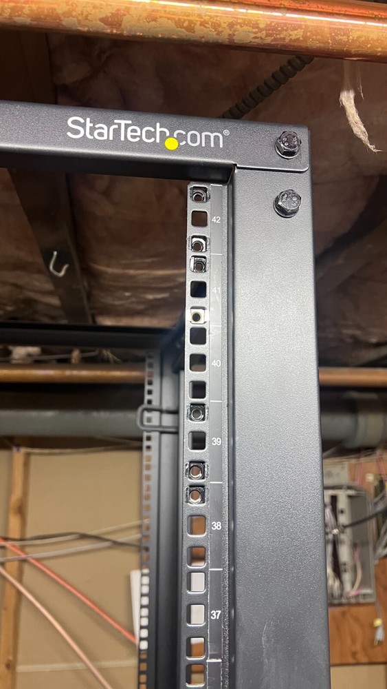 42U Star Tech Server rack