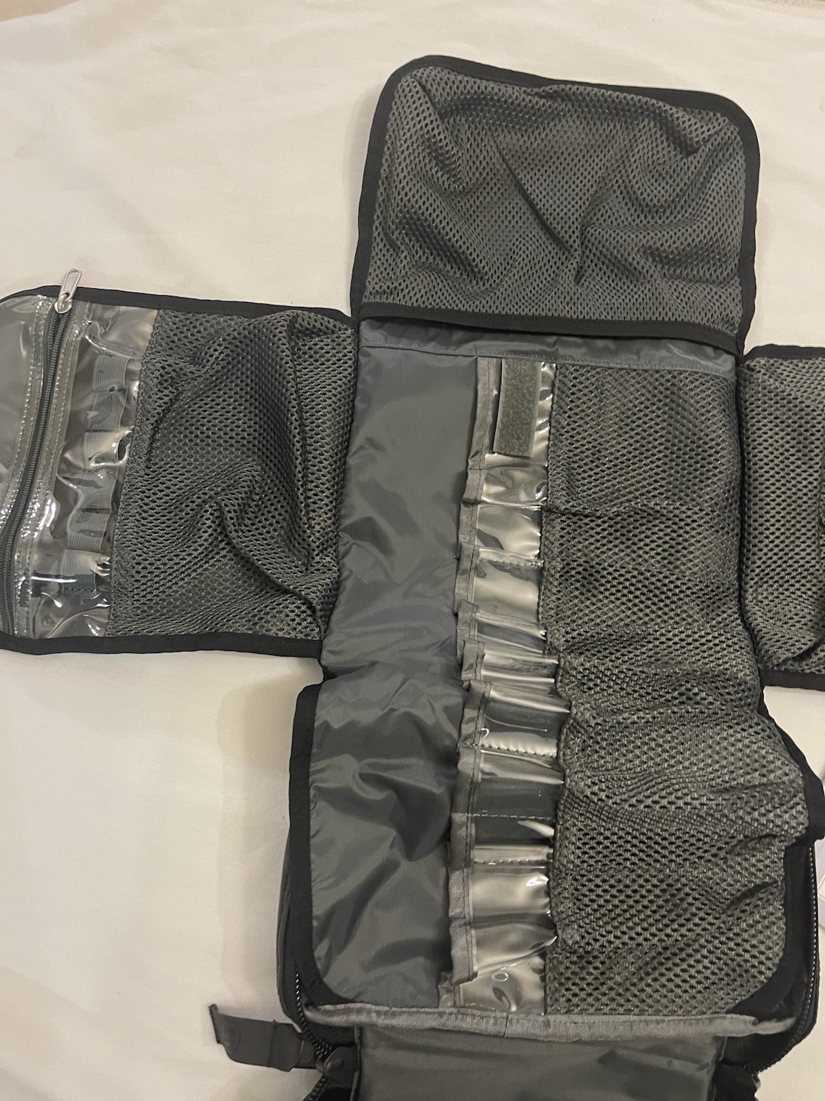 MERET Airway Intubation Tri-Fold Roll Out Bag Infection Control Black TS2 Ready