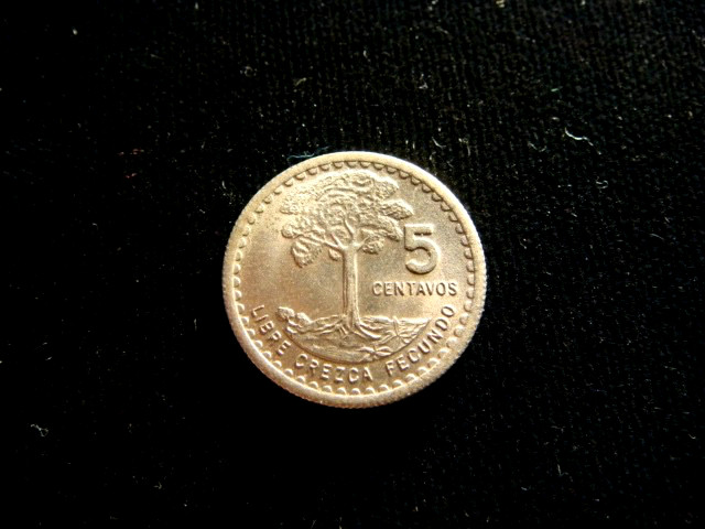 GUATEMALA. 5 CENTAVOS 1975. UNCIRCULATED.