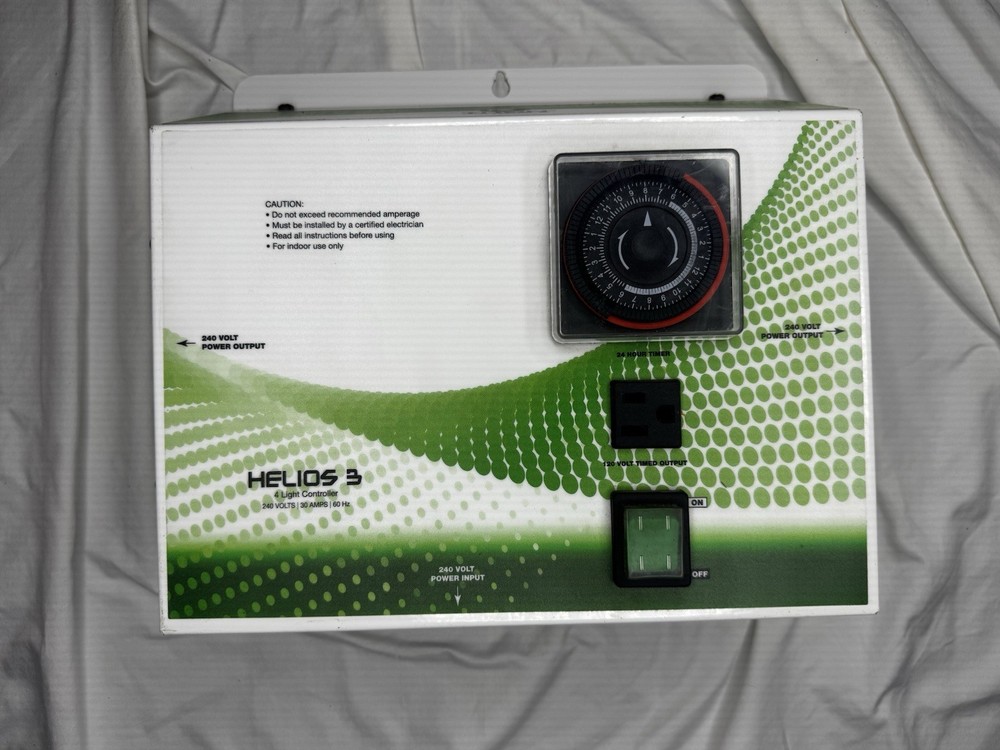 Titan Controls Helios 3 - 4 Light 240Volt Controller W/Timer