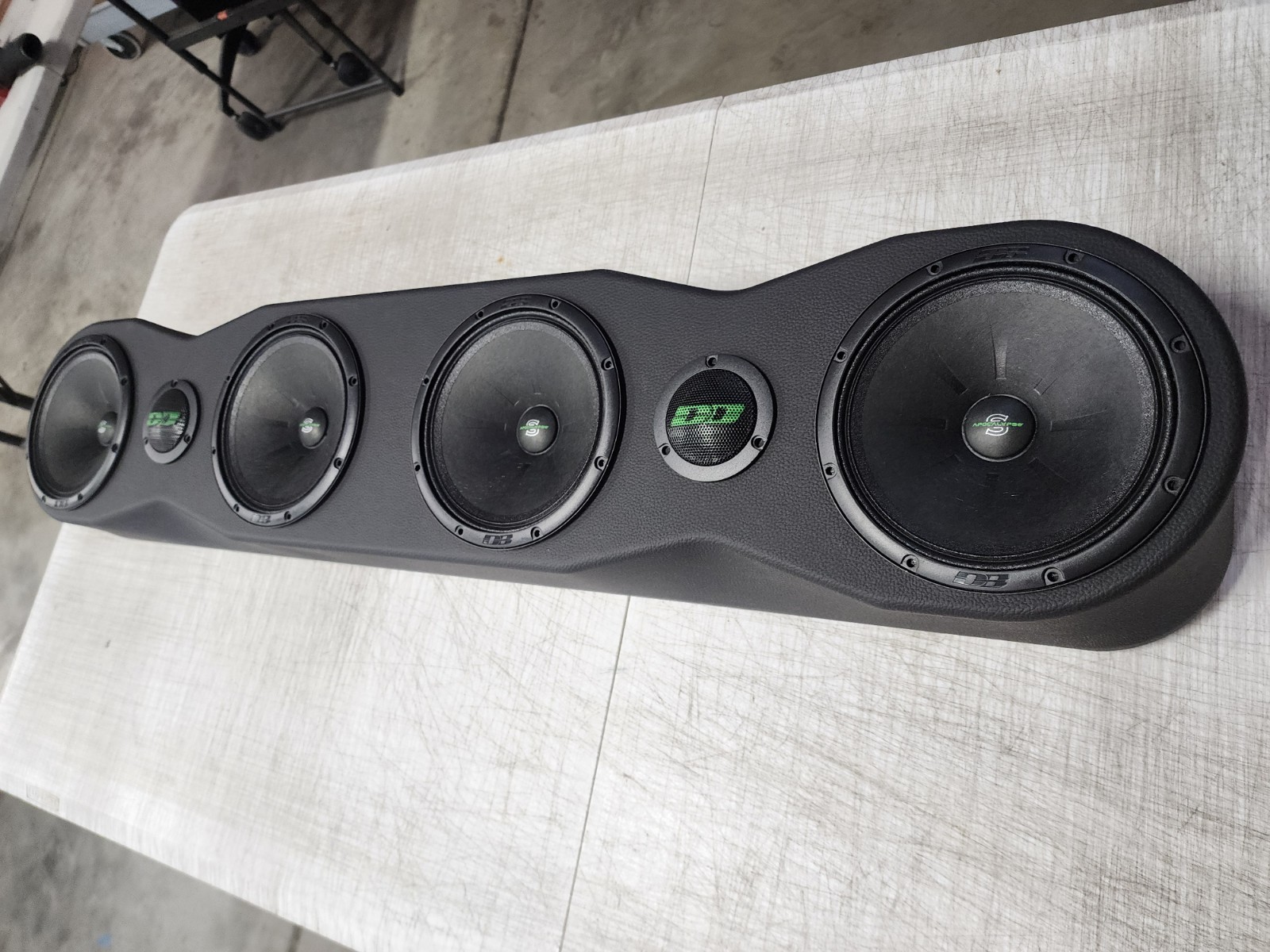 Universal 39 Sound Bar Pod 4 x 6.5 Midrange and 2 Tw for Deaf Bonce Speaker New