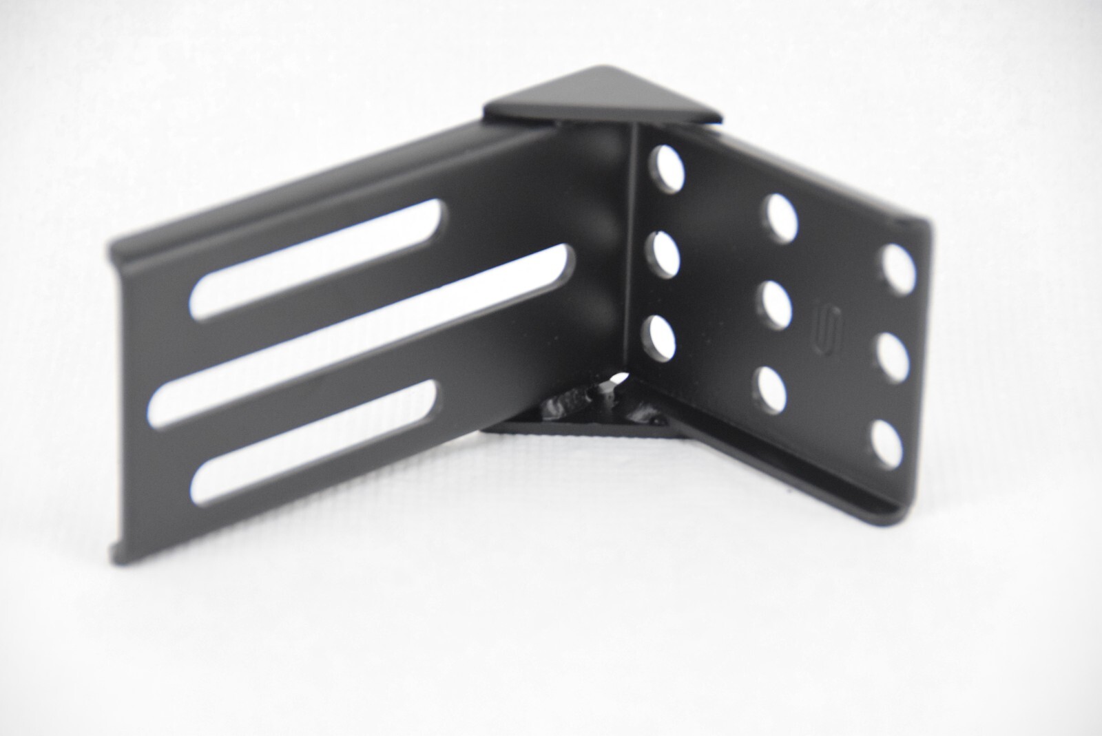 Santa Cruz SC-9903 Butt Plate L Bracket