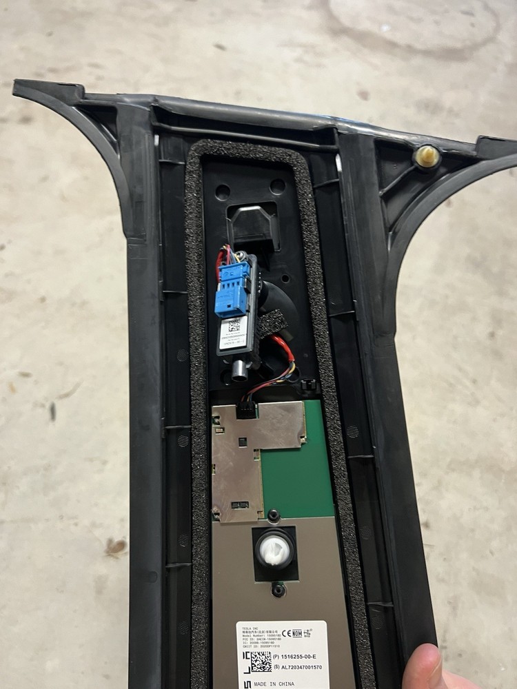 2020-2024 OEM Tesla Model Y Left Driver Side Exterior B Pillar Trim W/ Camera