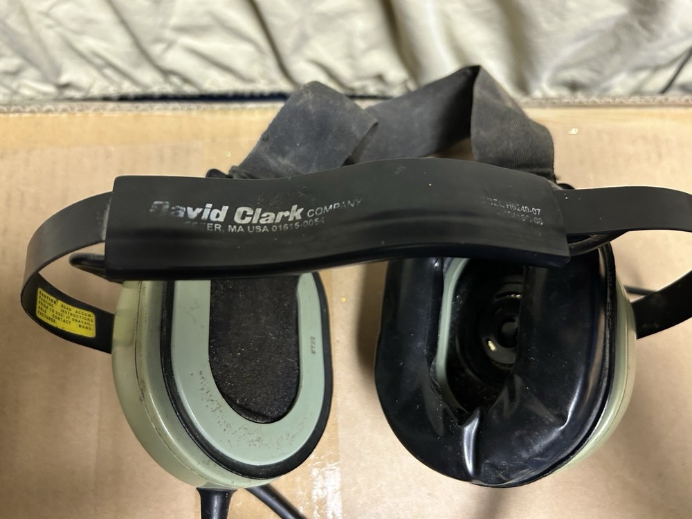 DAVID CLARK MODEL H6240-07 Aviation Pilot Head Headset Untested