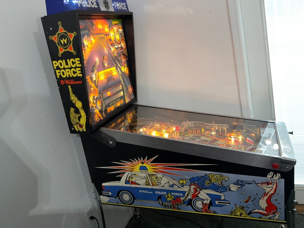 Police Force Pinball Machine