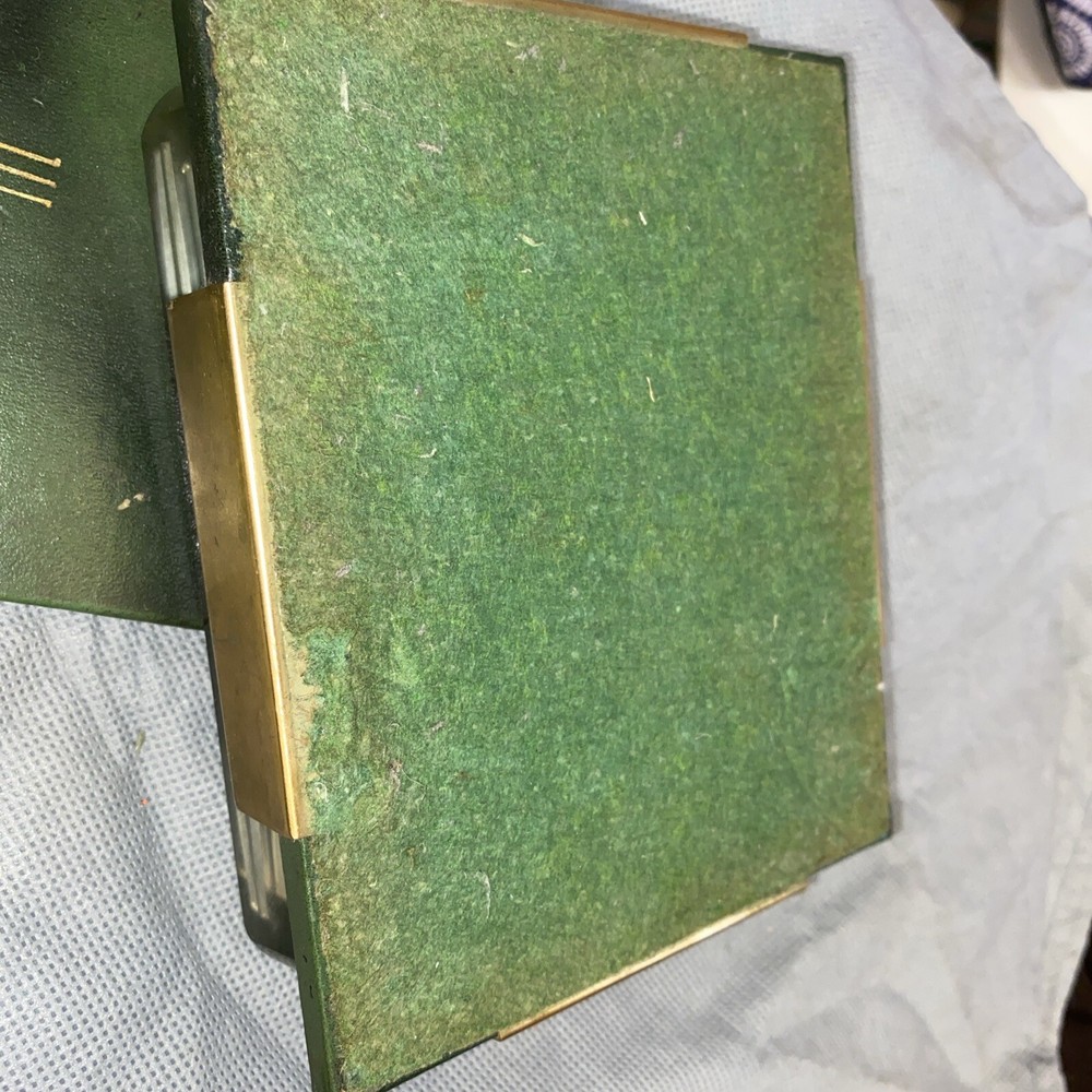 Vintage Art Deco Cigarettes Box