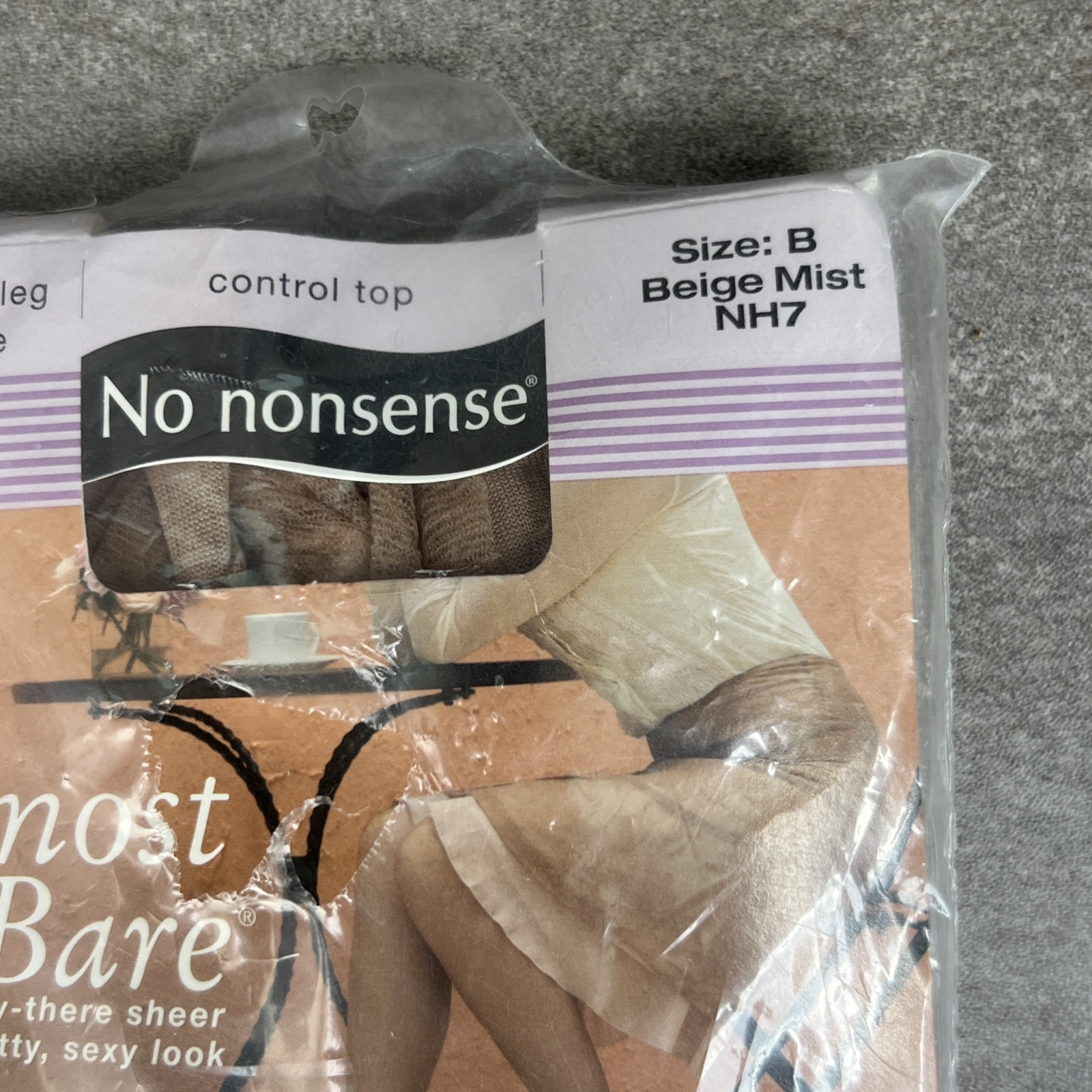 VTG No Nonsense Almost Bare Beige Mist Very Sheer Pantyhose Panty Hose USA NH7 B