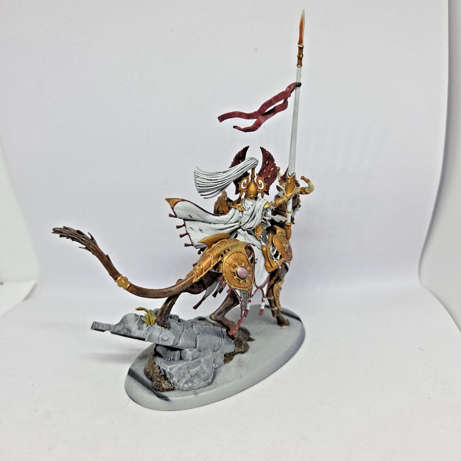 Warhammer AoS: Lumineth Realm Lords - Lyrior Uthralle, Warden of Ymetrica