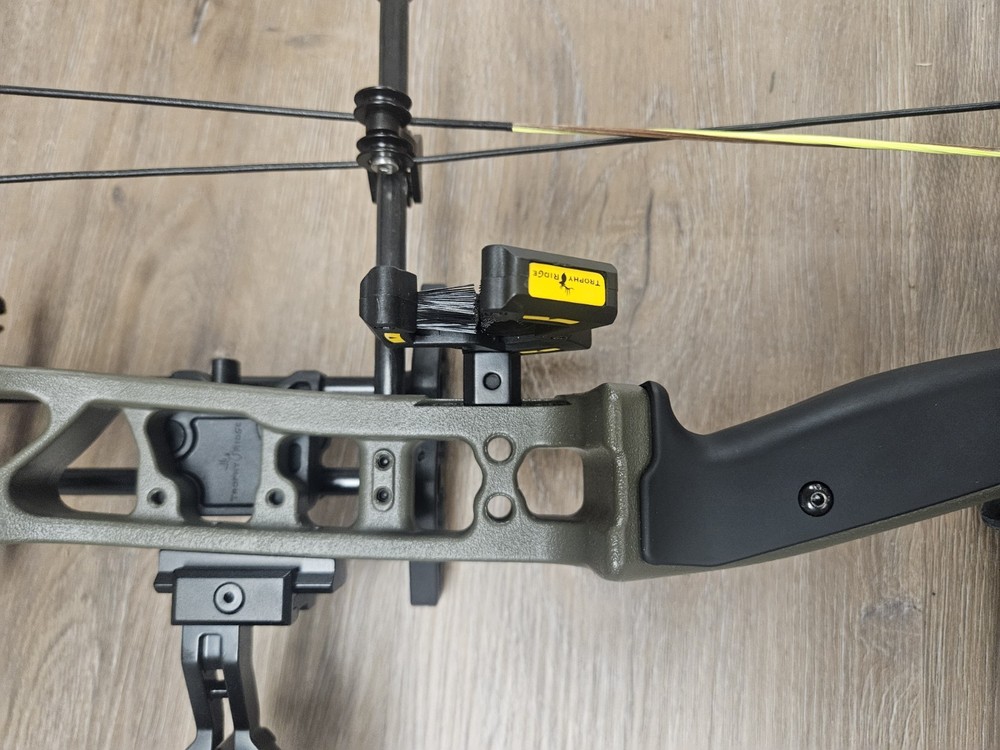 Bear THP Adapt 2 RTH RH Compound Bow