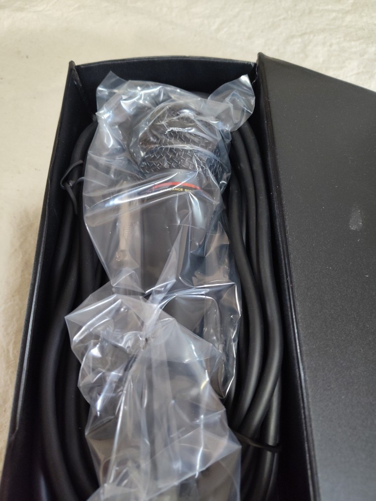 SHS OM-250 Dynamic Microphone B13