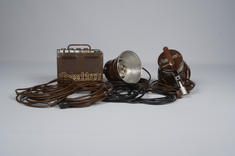 speedotron brown line strobe lights