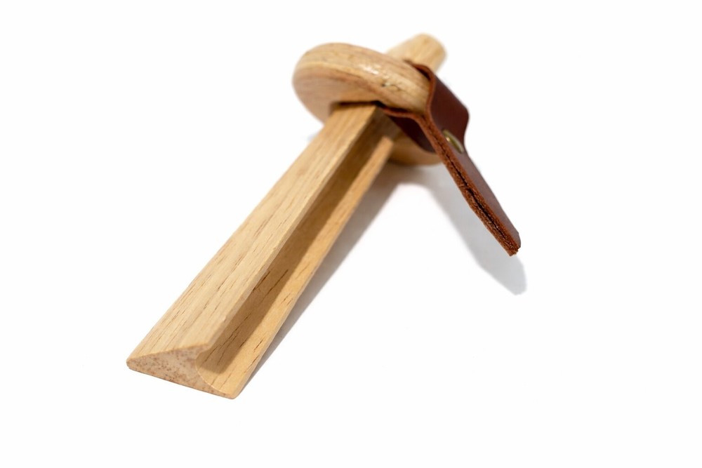 Buffalo Wooden Cue Tip Clamp