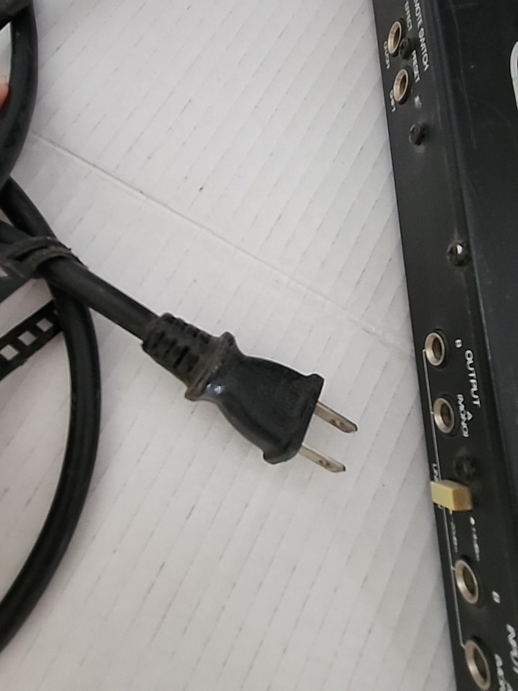 Roland Dep-5 Digital Effects Processor - Black (powers on but untested)