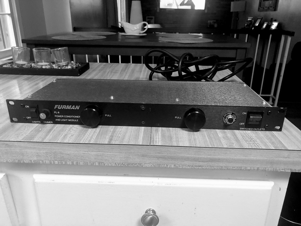 Furman Rack mount Power conditioner