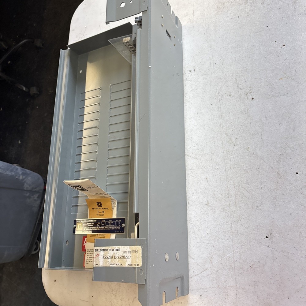 Square D NQOB-303 panelboard interior