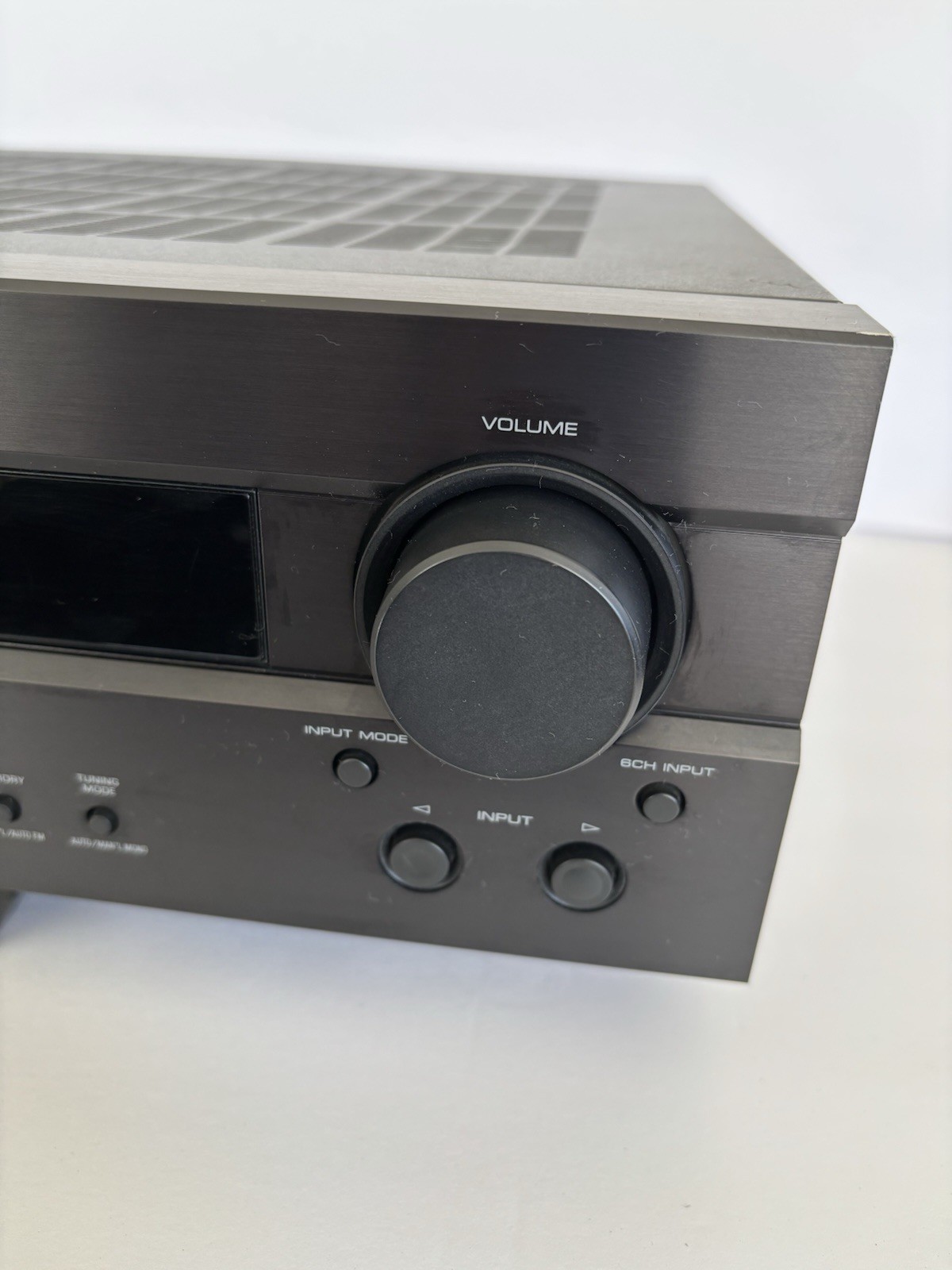 Yamaha RX V620 5.1 Channel 500 Watt Receiver Good Working Condition No Control