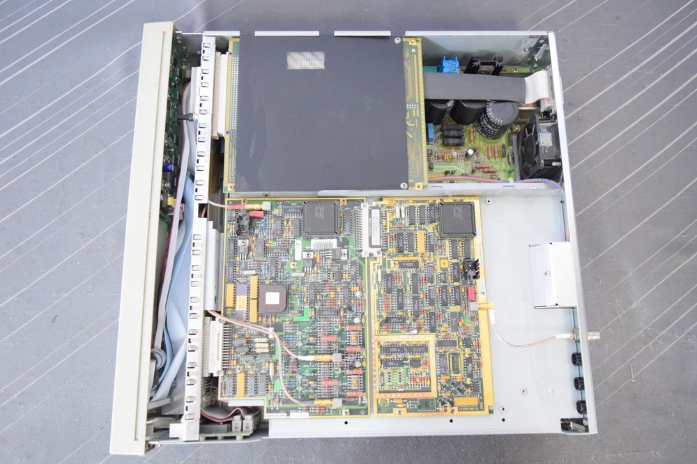 HP 8110A Pulse Pattern Generator, 150 MHz