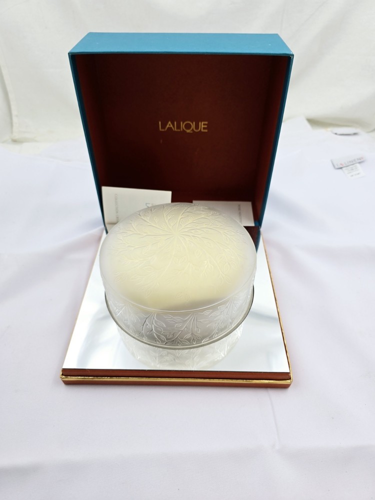 Lalique Crystal Container Collection Perfumed Dusting Powder