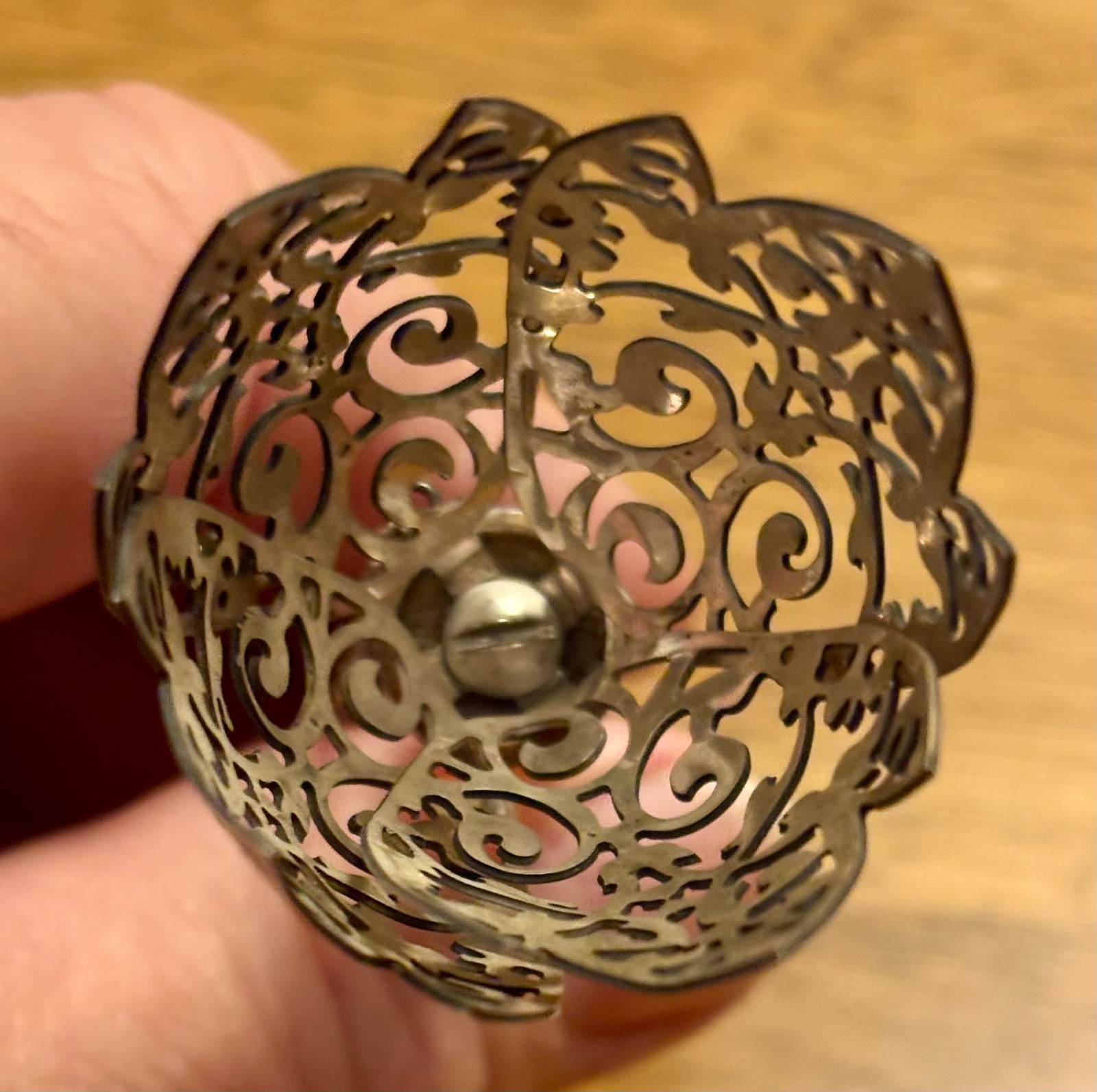 Vintage English Sterling Tussie Mussie By Harman Bros. 1962 with Bakelite Handle