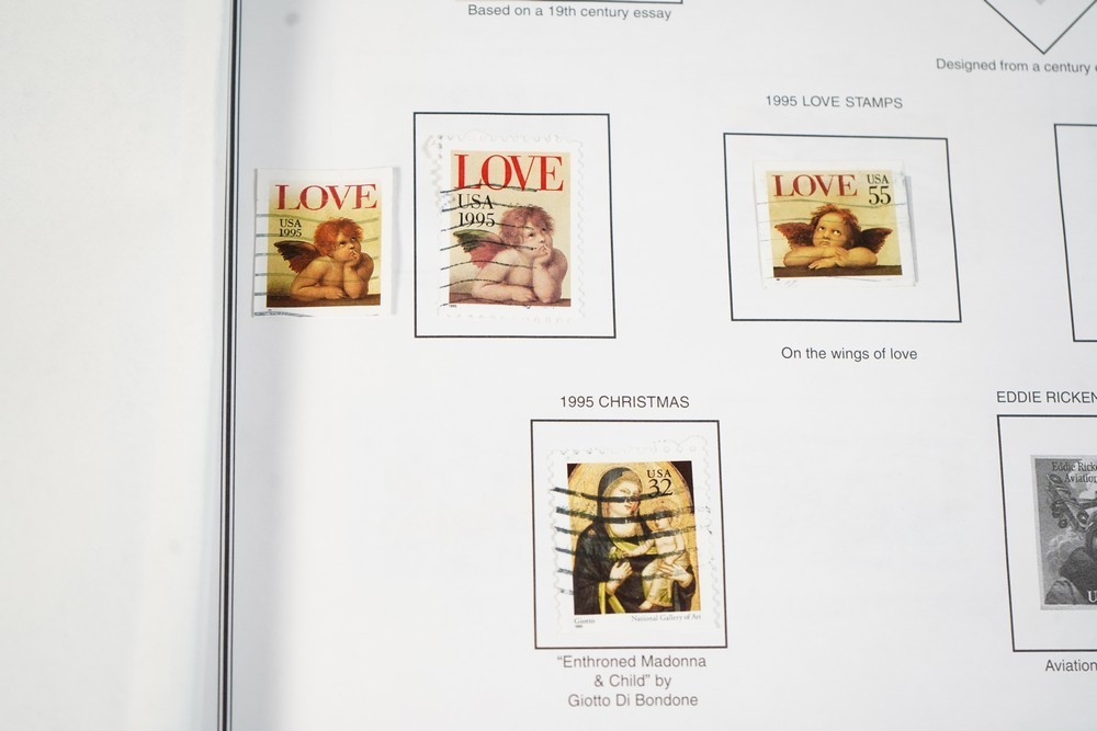 US 1990s-2000s COLLECTION OF 450+ STAMPS MINT & UESD STORED IN HARRIS ALBUM