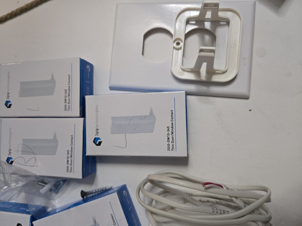 2gig Wireless Security System 2GIG-PIR1-345 Security & Control Panel Lot READ