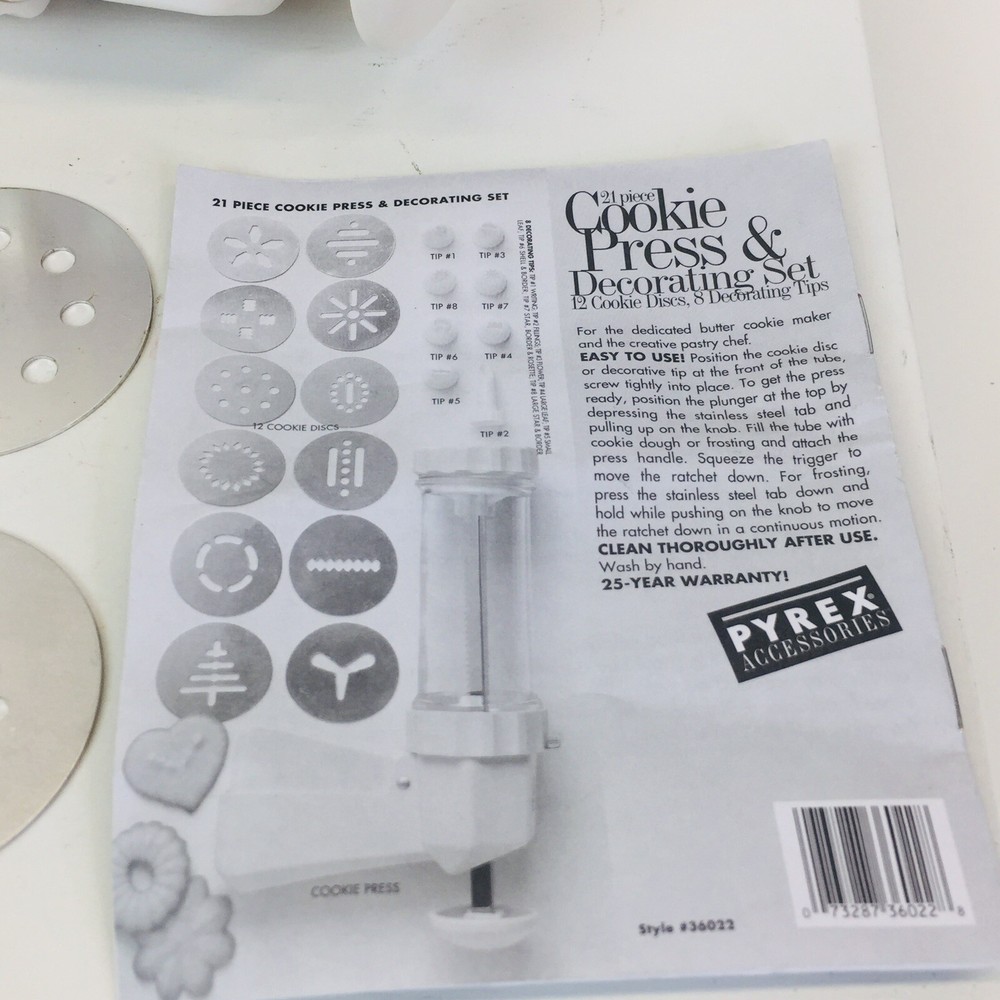 21 Piece Cookie Press And Decorating Set Pyrex All tips and discs