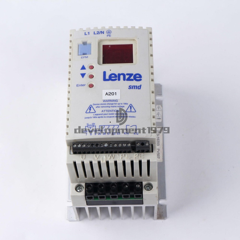 1PC Lenze frequency converter ESMD751C4TXA Used