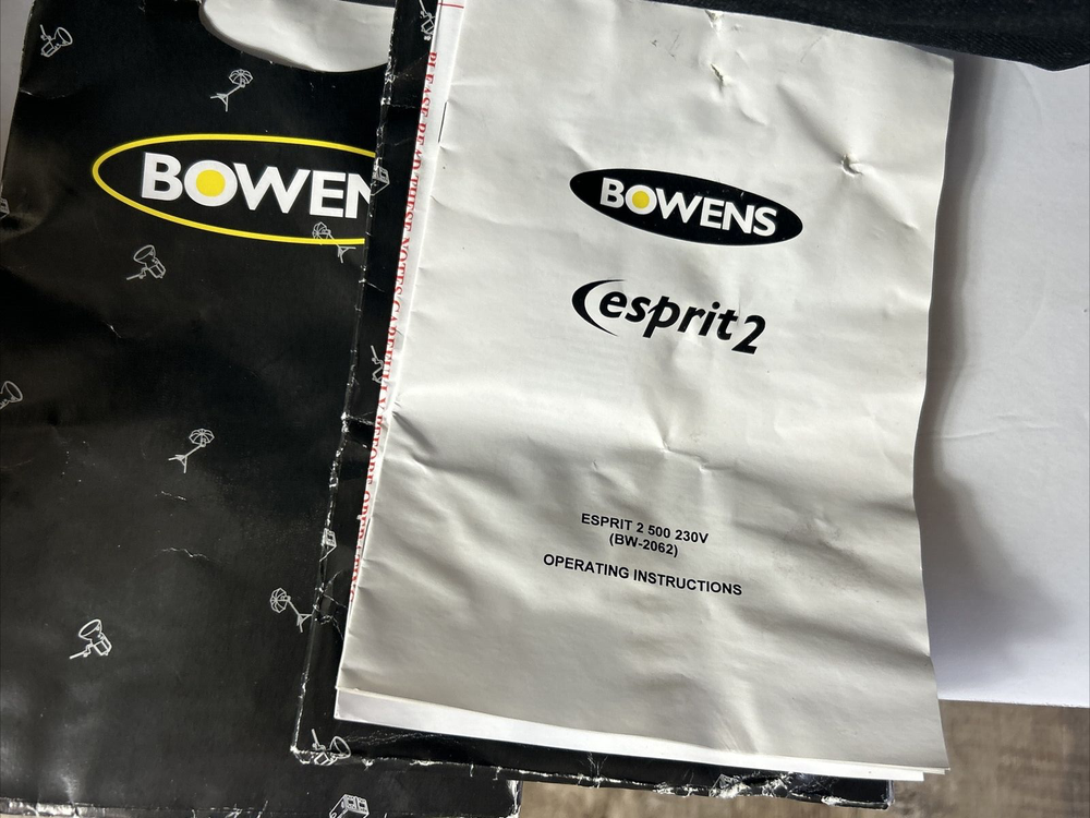 Pair Bowens Esprit 2 BW-2062 500 Studio Flash Head Grey + Carrying Case - SET