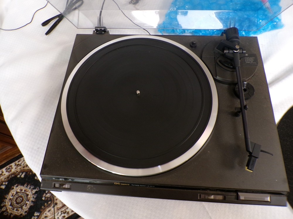 TECHNICS SL-BD10 DC SERVO MANUAL TURNTABLE SYSTEM GOOD CONDITION