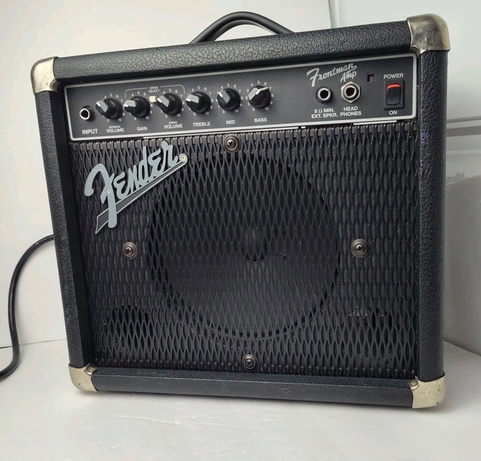 AMP + 1 Mic - Fender Frontman Pr241 Amp, READ BELOW
