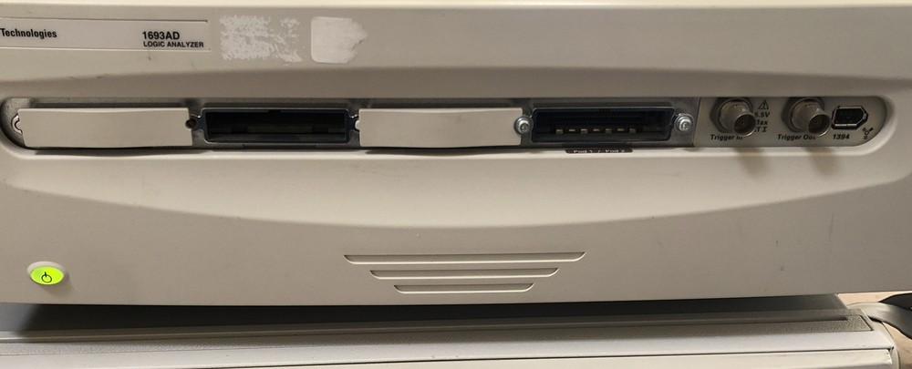 Agilent 1693 AD Logic Analyzer, Power-on