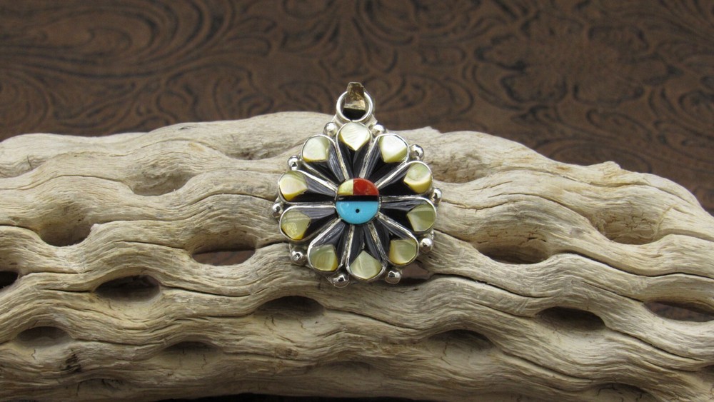 *Multi-stone Inlay Sunface Pendant+