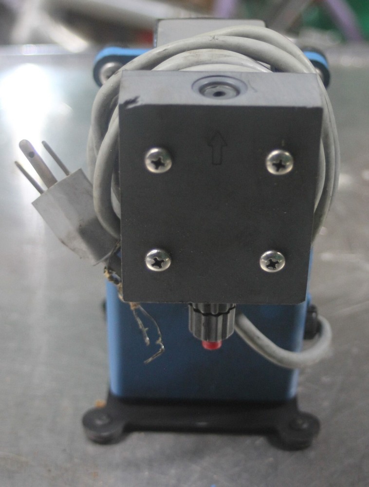 Brunner Model 22 Meter Feeder