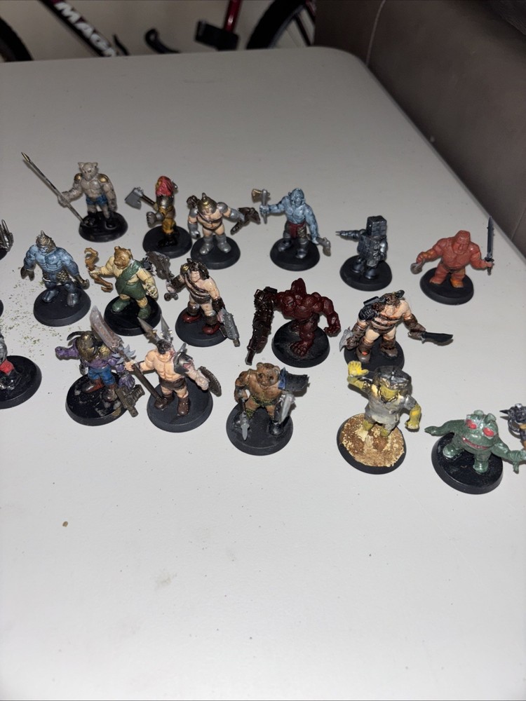 45 Unique Kitbashed Super Mutants 28mm